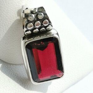 Garnet pendant for necklace in Sterling Silver